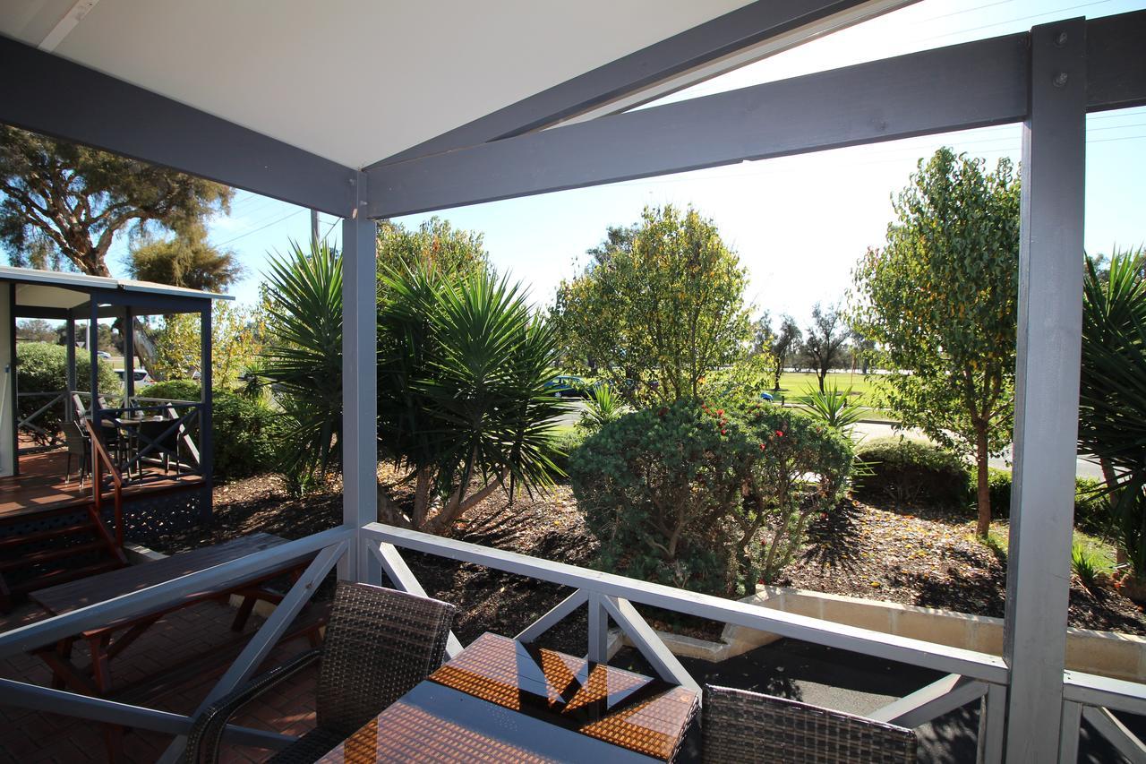 Big4 Bunbury Riverside Holiday Park Eaton Exteriör bild